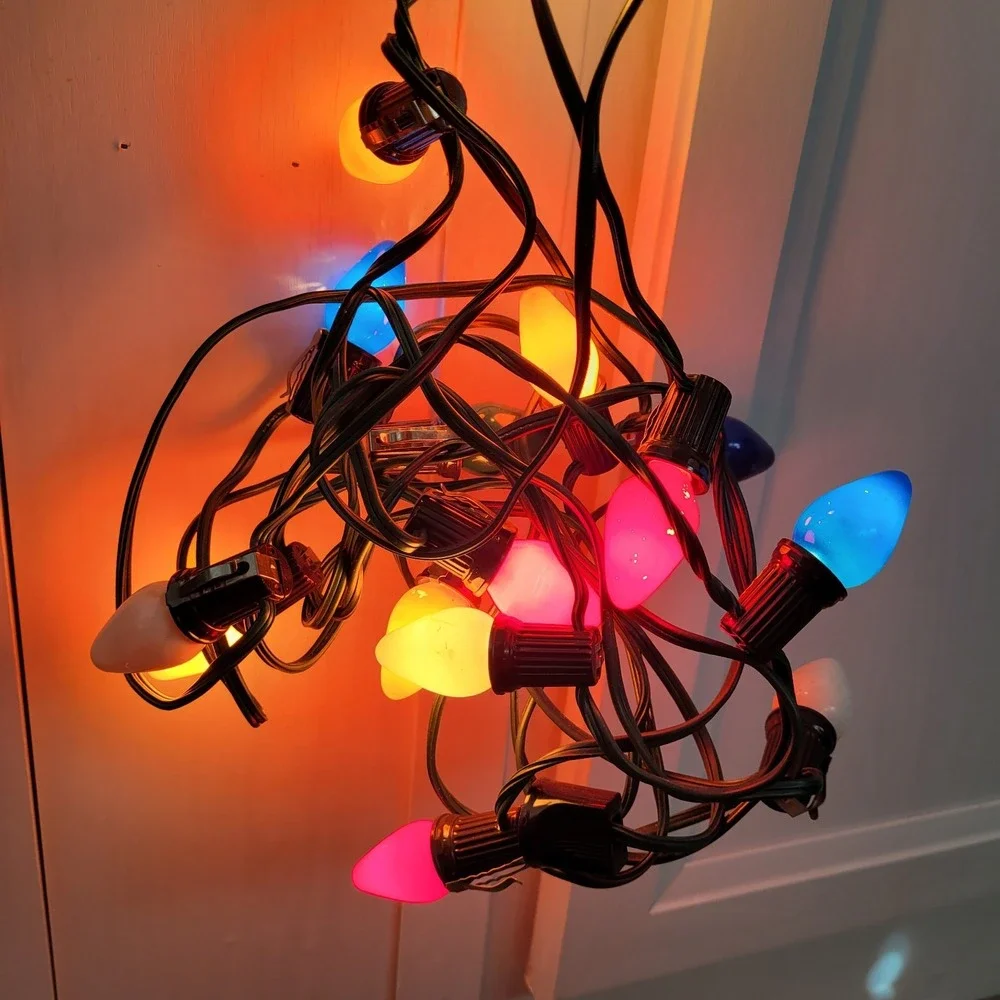 Vintage Renown Indoor Christmas Tree Lights String Working Missing a Few‎ Bulbs